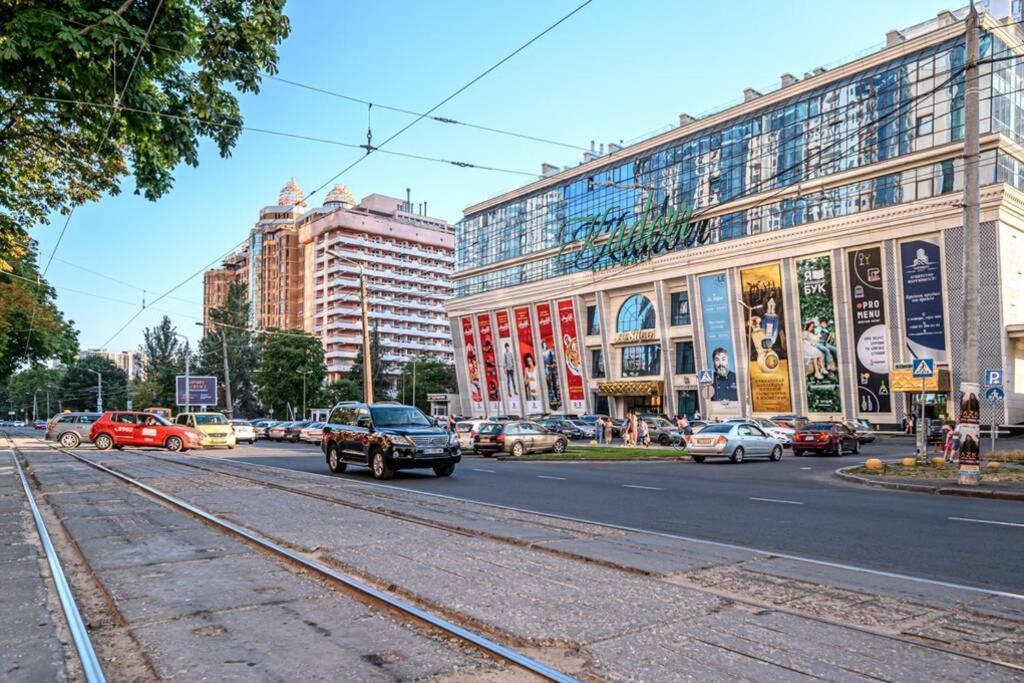 Комфортные Апартаменты 36 Жемчужина Odessa Exterior foto
