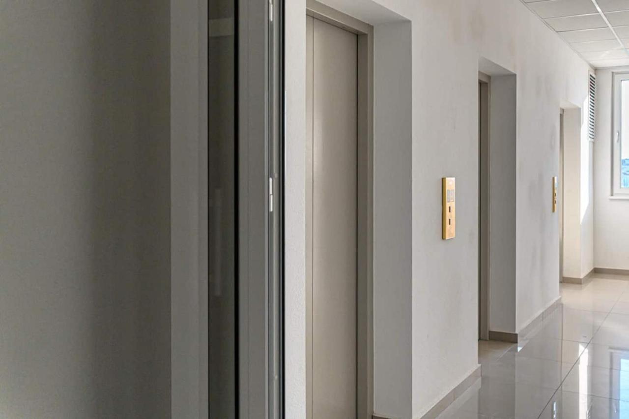 Комфортные Апартаменты 36 Жемчужина Odessa Exterior foto